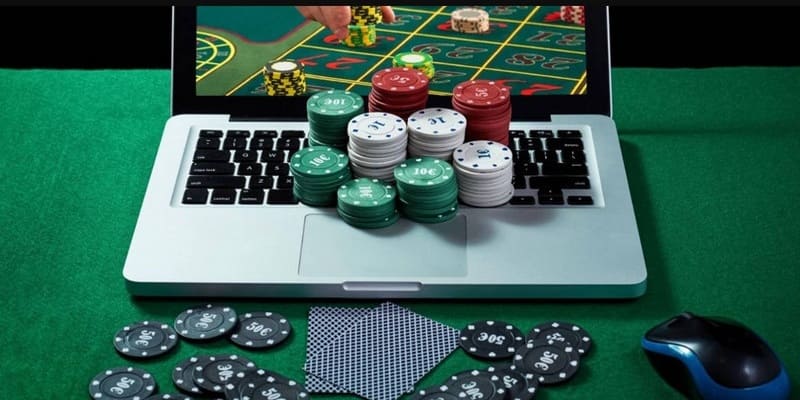 Game Casino hấp dẫn với dàn dealer xinh đẹp